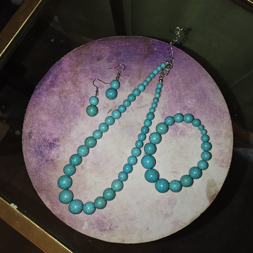 Turquoise Beaded Jewelry Set